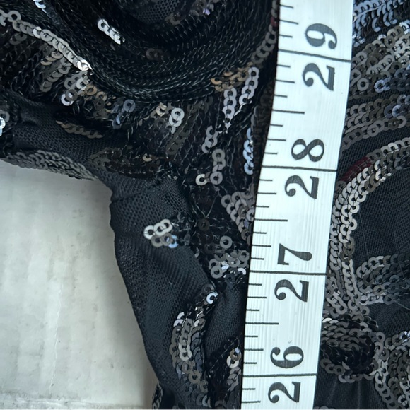 🔥SALE🔥Crop top sequin pant suit - Picture 8 of 10